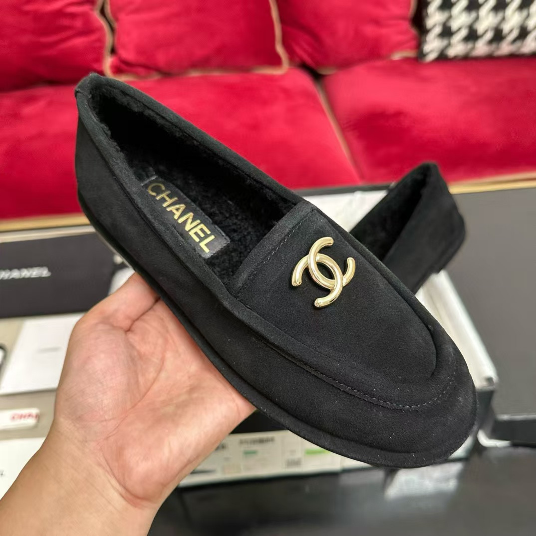 UA Ch**el Loafers