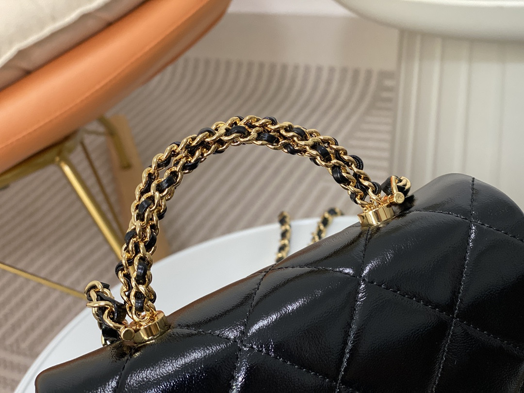 Ch**el WALLET ON CHAIN   19x13x7cm