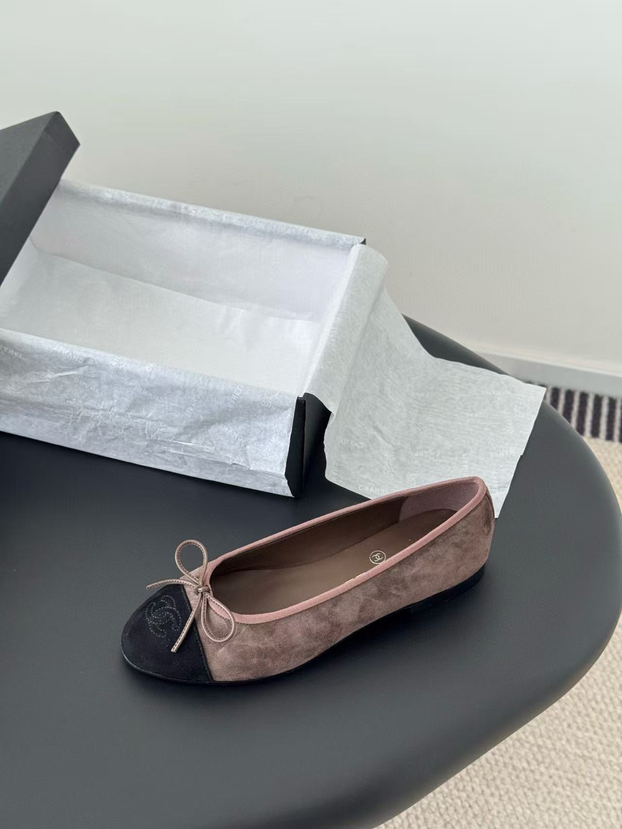 UA Ch**el Ballet flats