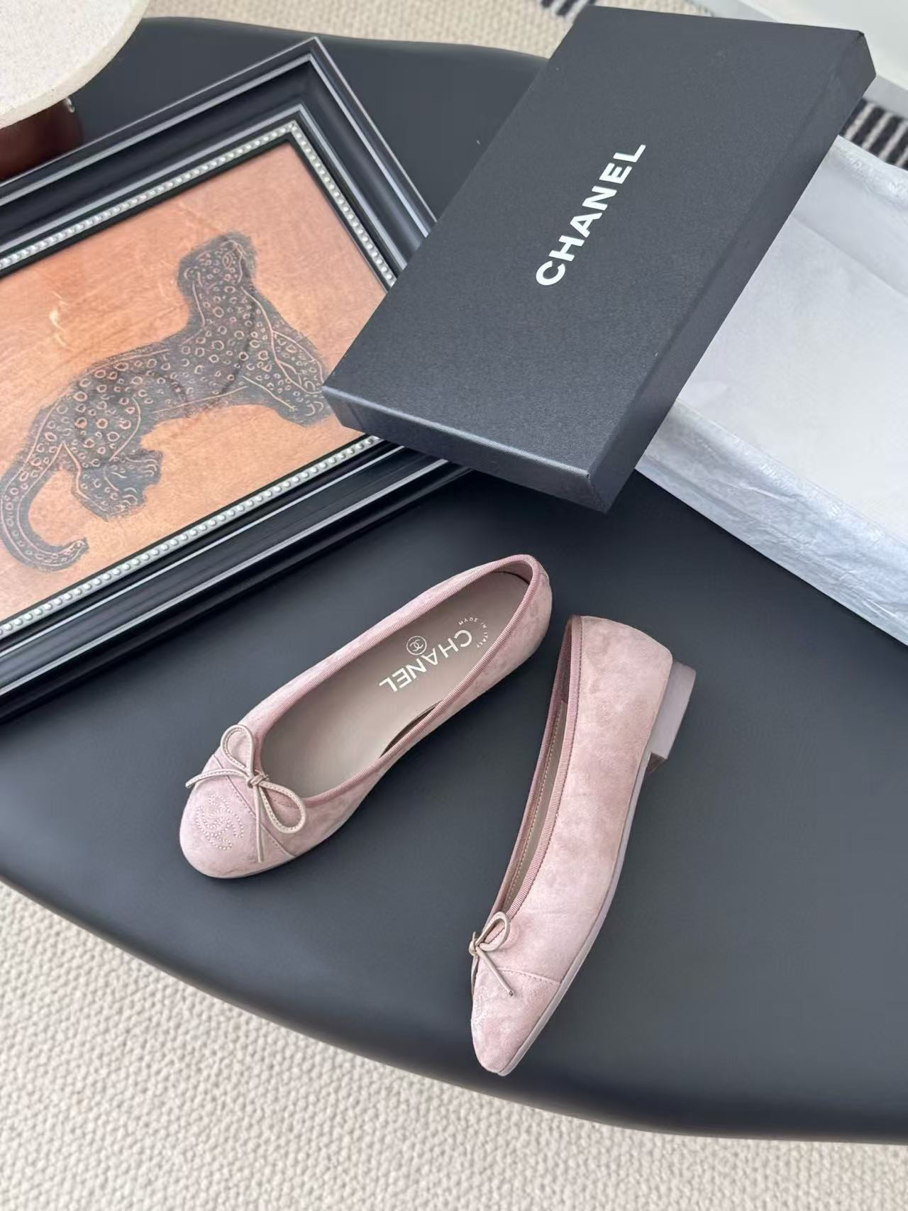 UA Ch**el Ballet flats