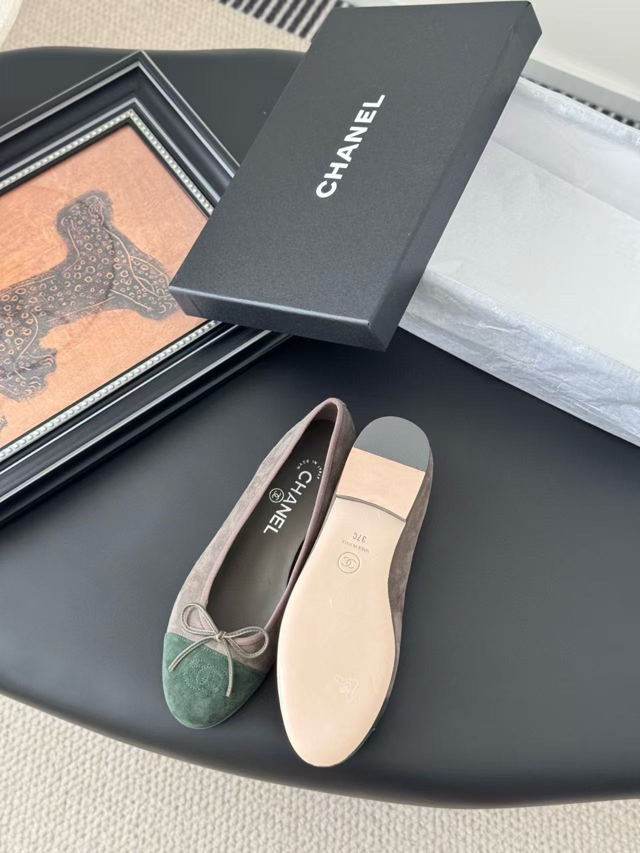 UA Ch**el Ballet flats