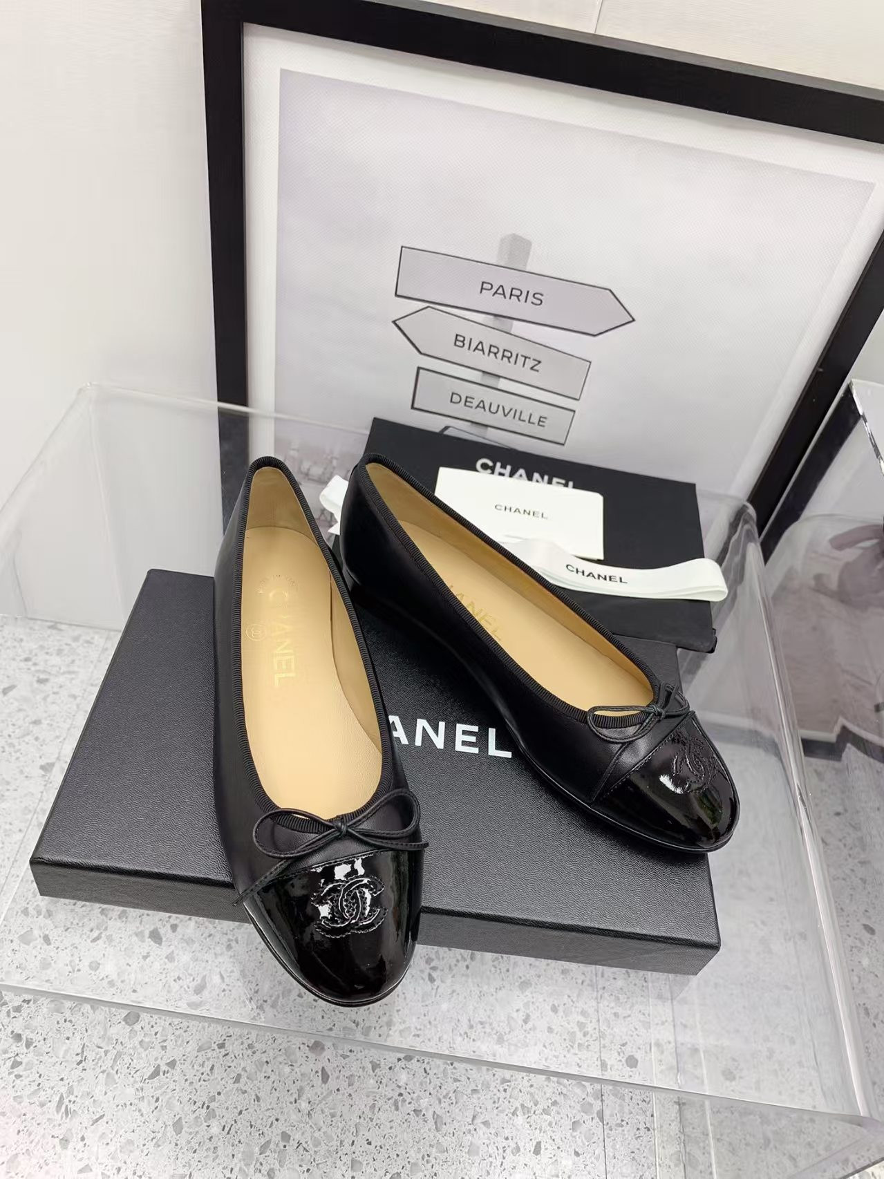 ua Ch**el ballet flats