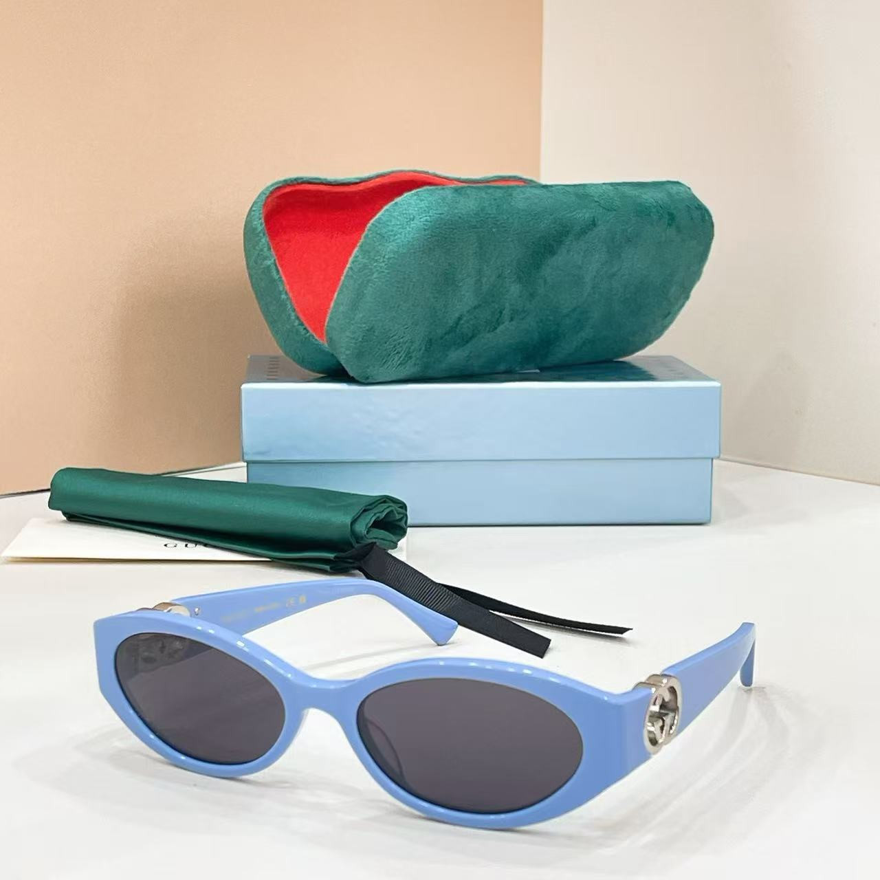 Gvc*1 glasses