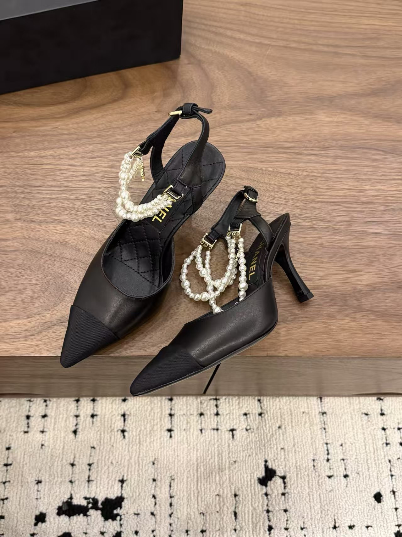 ua Ch**el slingbacks 7.5cm heel