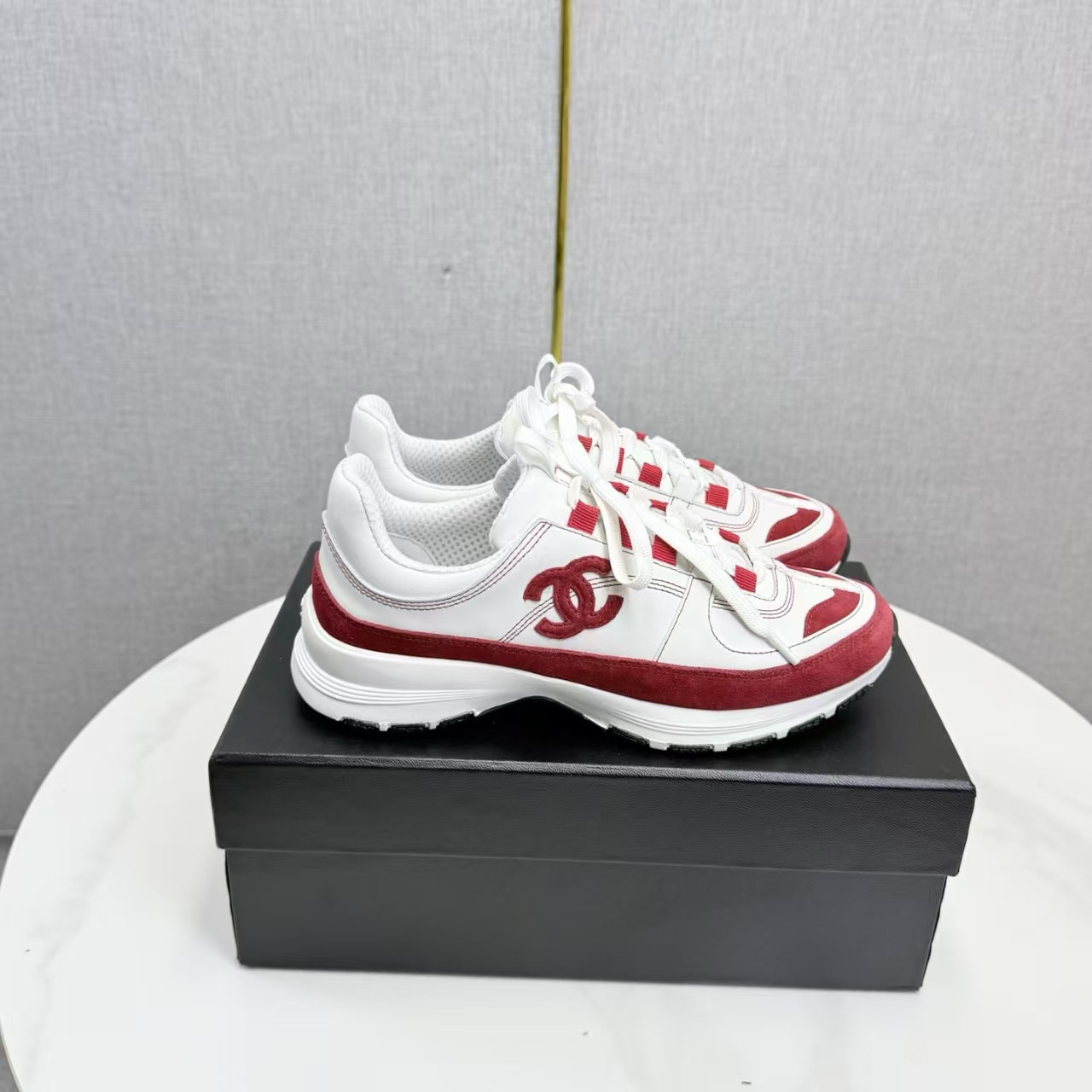 ua Ch**el sneakers