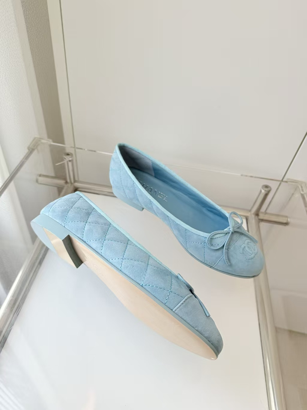 ua Ch**el ballet flats