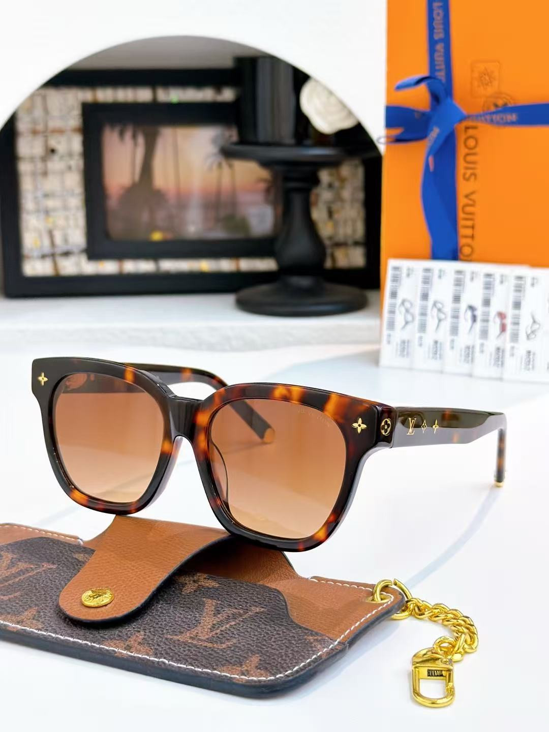LV Glasses