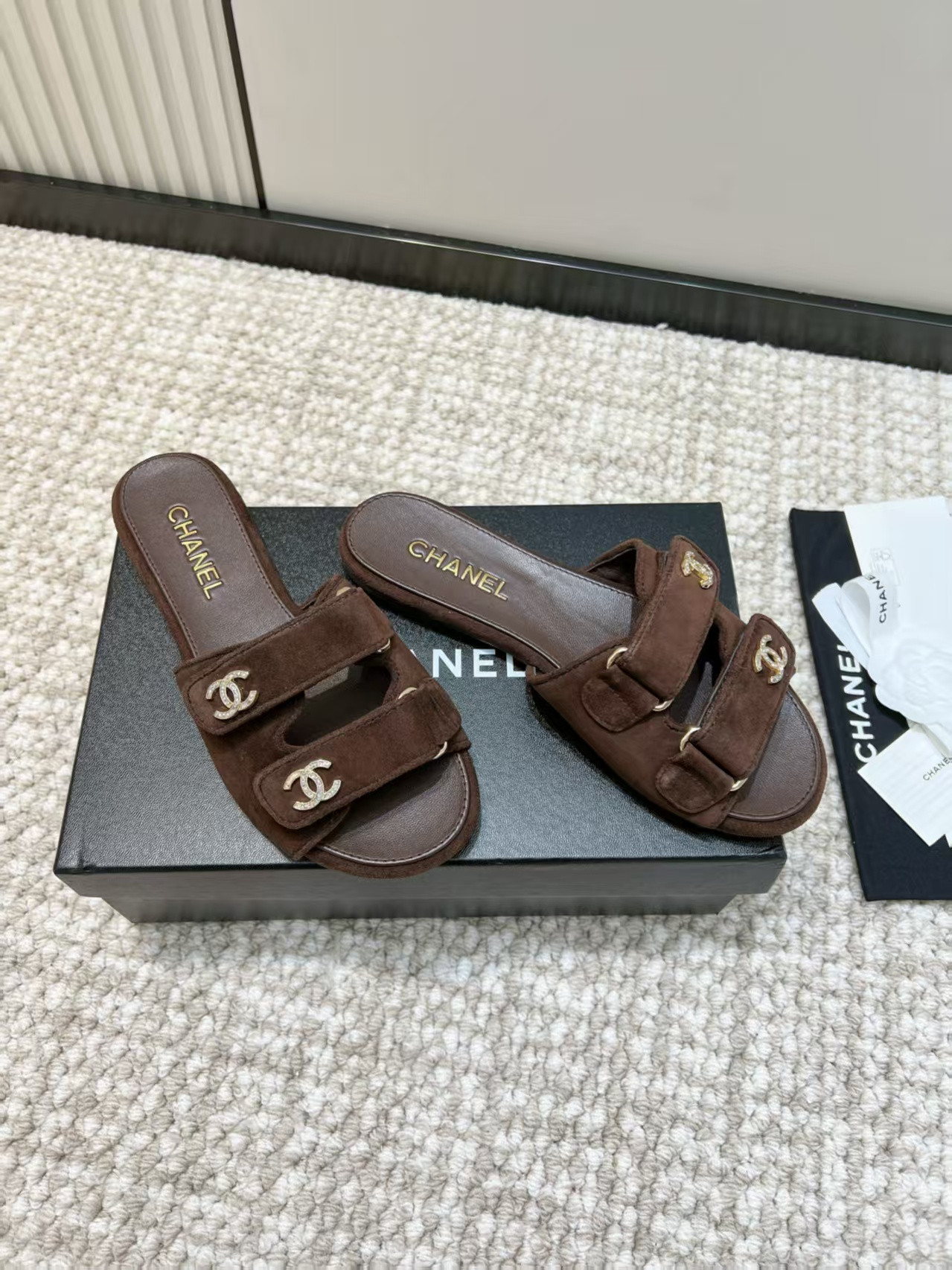 ua Ch**el mules