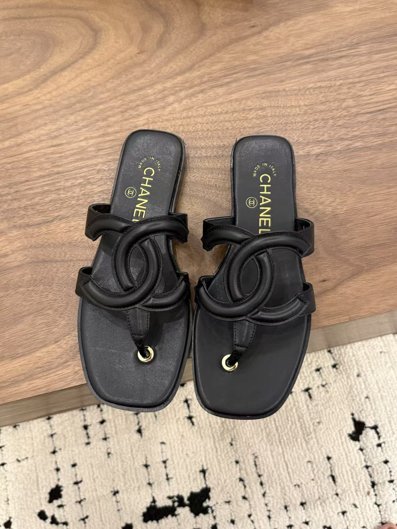 ua Ch**el slides
