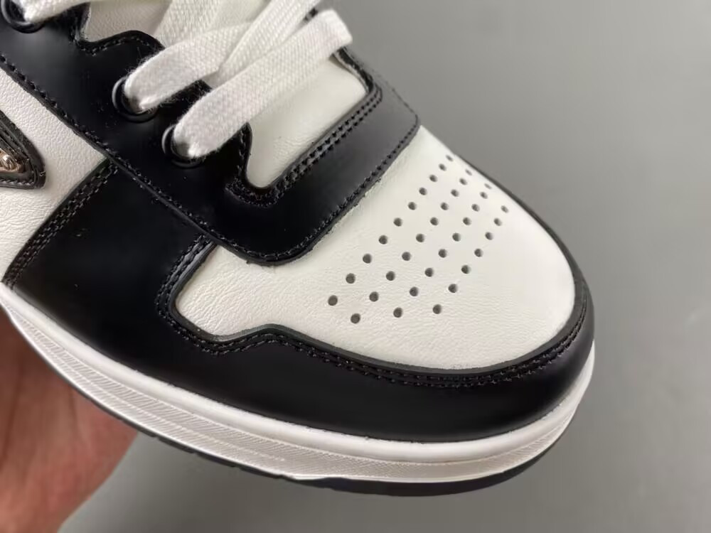 UA Pra*a Downtown Low Top Sneakers