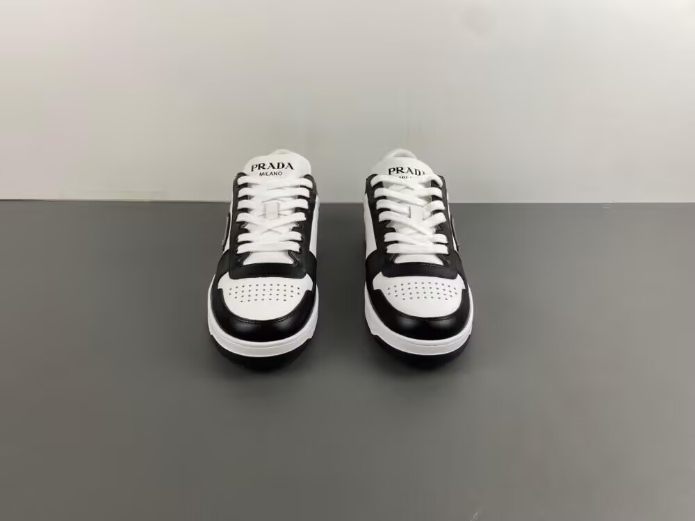 UA Pra*a Downtown Low Top Sneakers