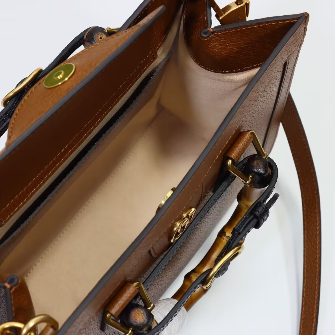 Gvc*1 Diana Tote Bag 27x24x11cm