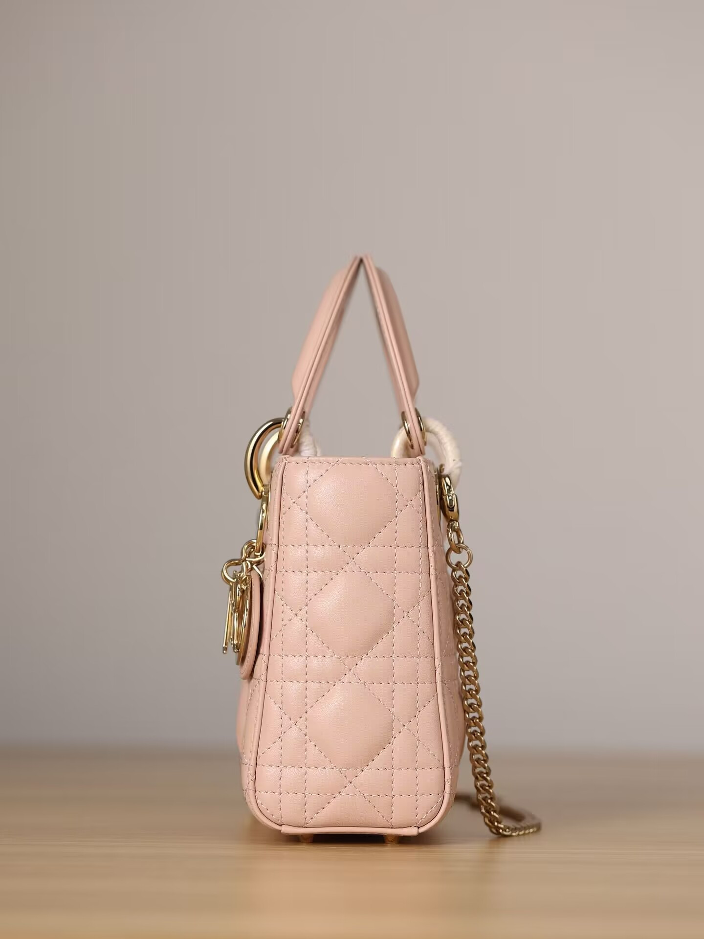 D10r Classic Lady 17×7×15cm