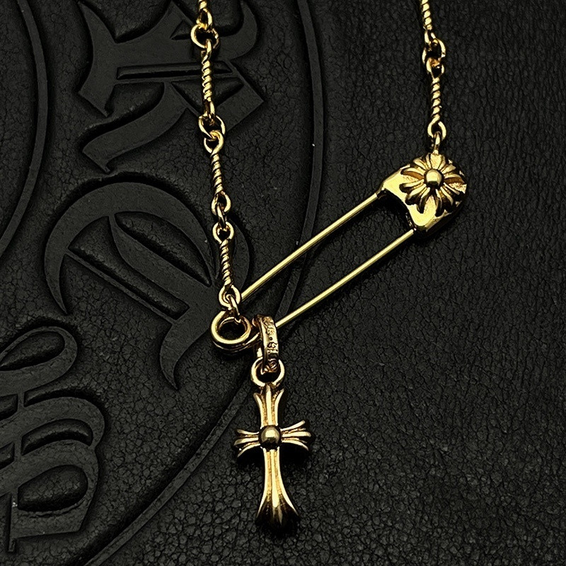 Ch*0me He**ts Twisted Cross Pin Necklace (Chain length 45+5cm)