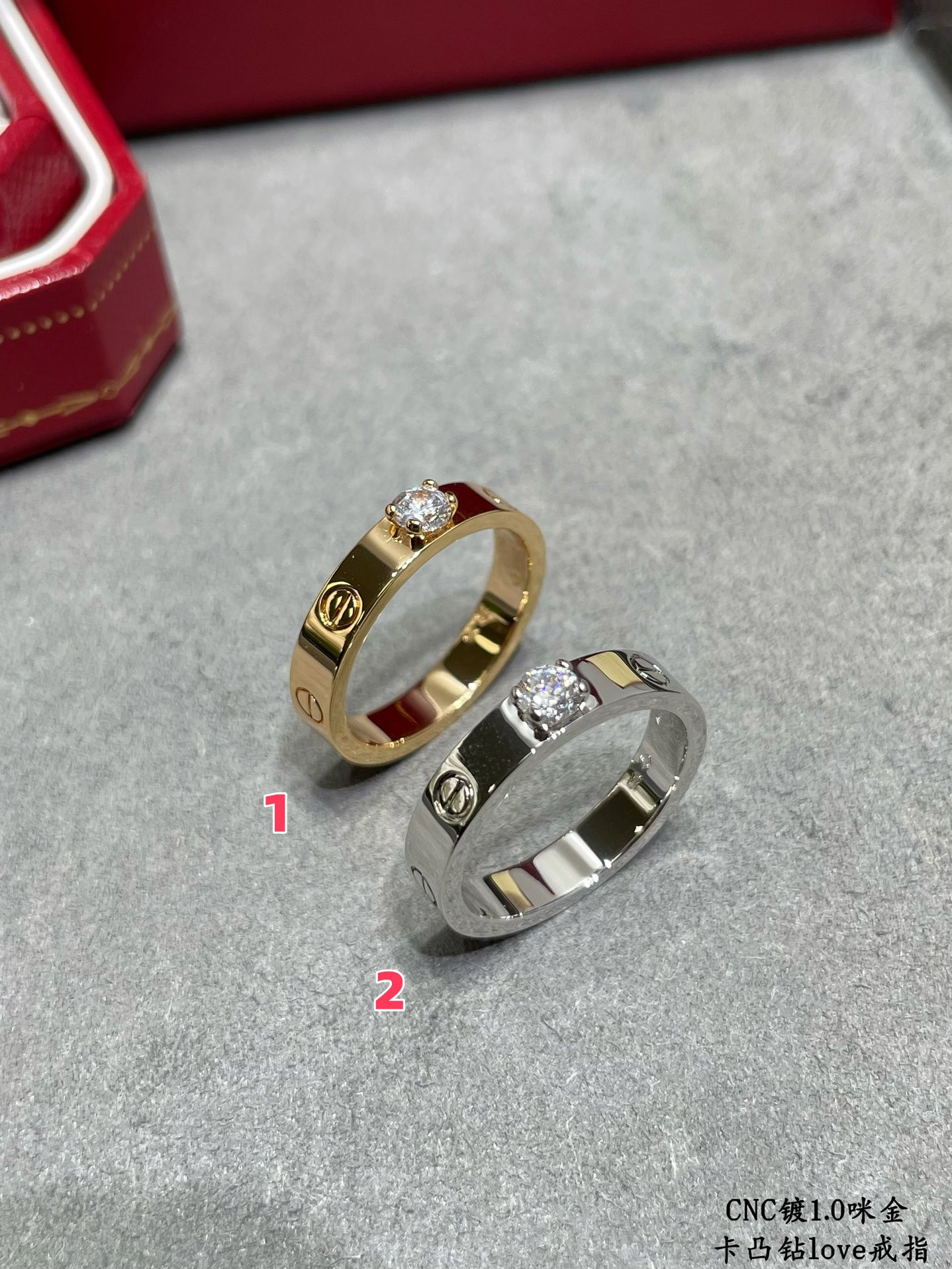 Ca*t1er convex D1am0nd love stud ring