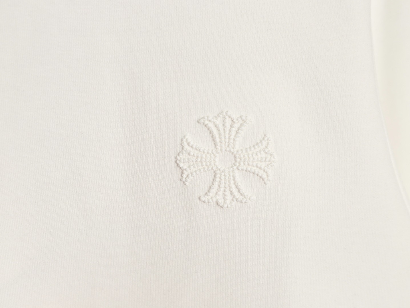 Ch*0me He**ts 25FW Long-sleeved T-shirt