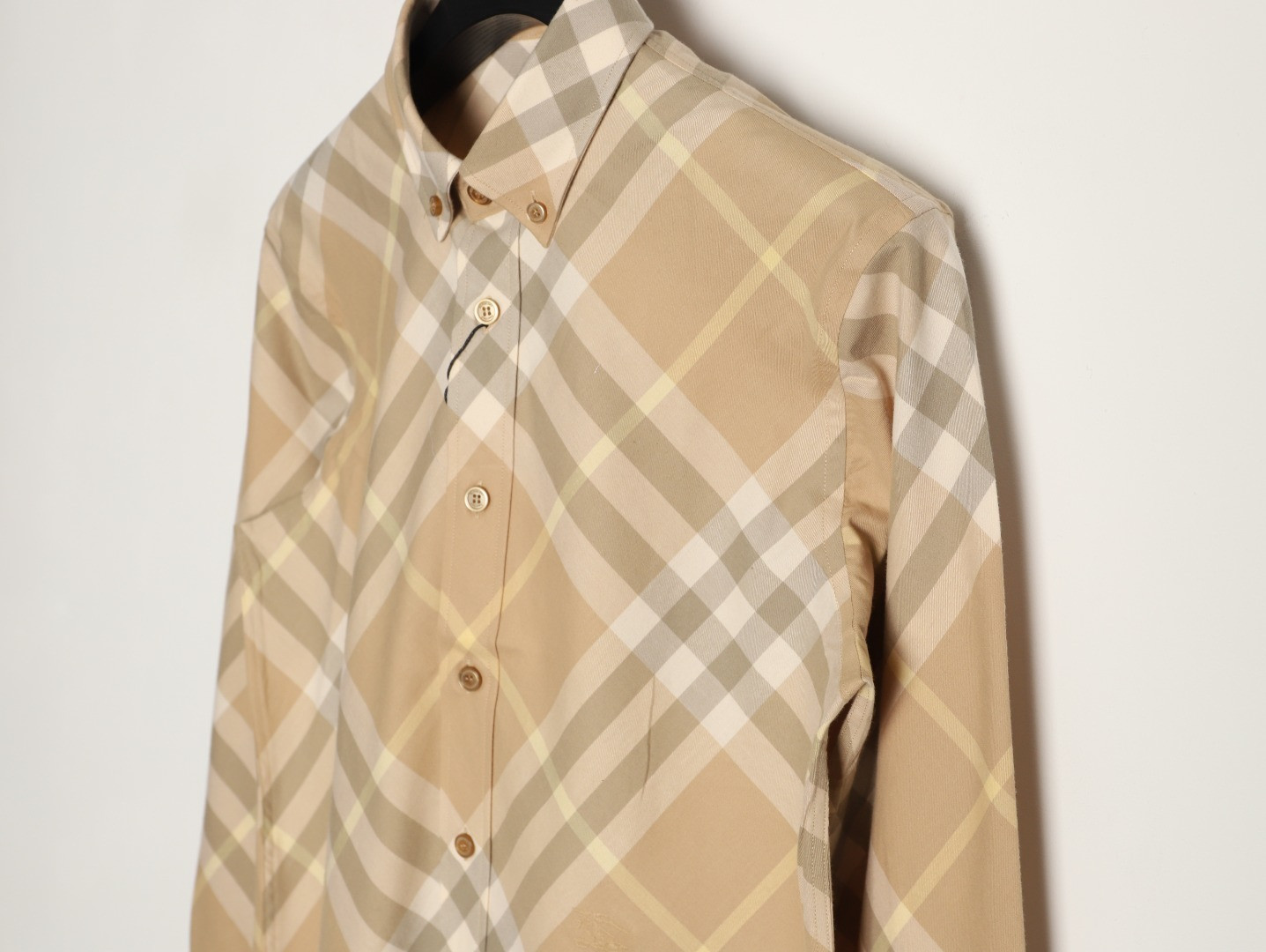 Bv*b*rry long-sleeved shirts