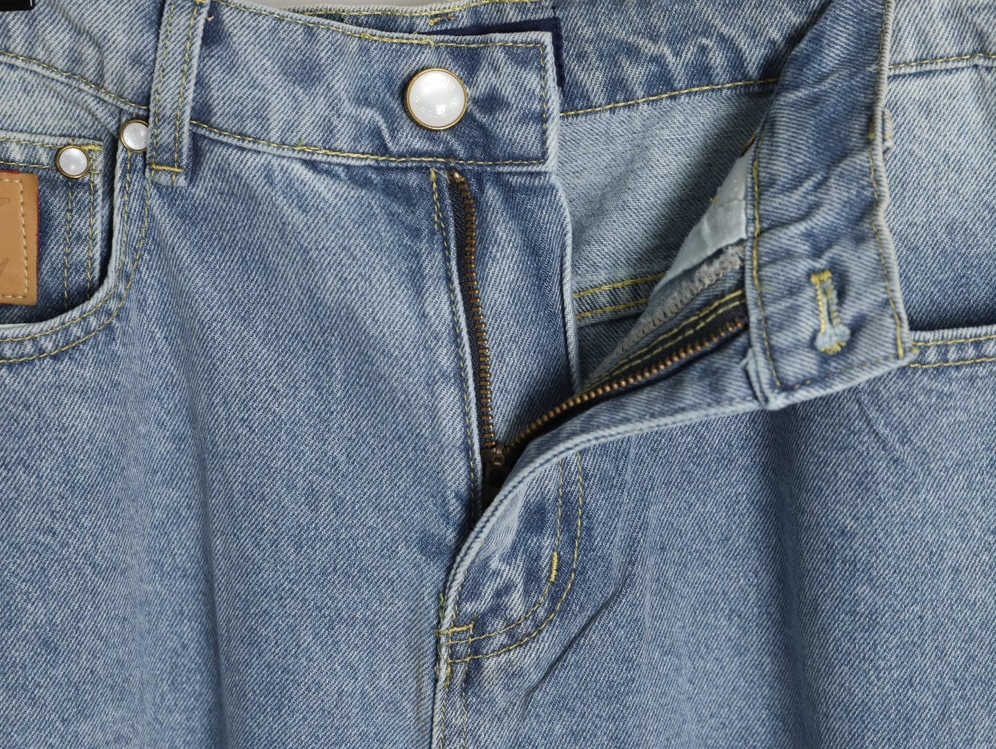 L0vis Vvtt0n 25FW Jeans Suit