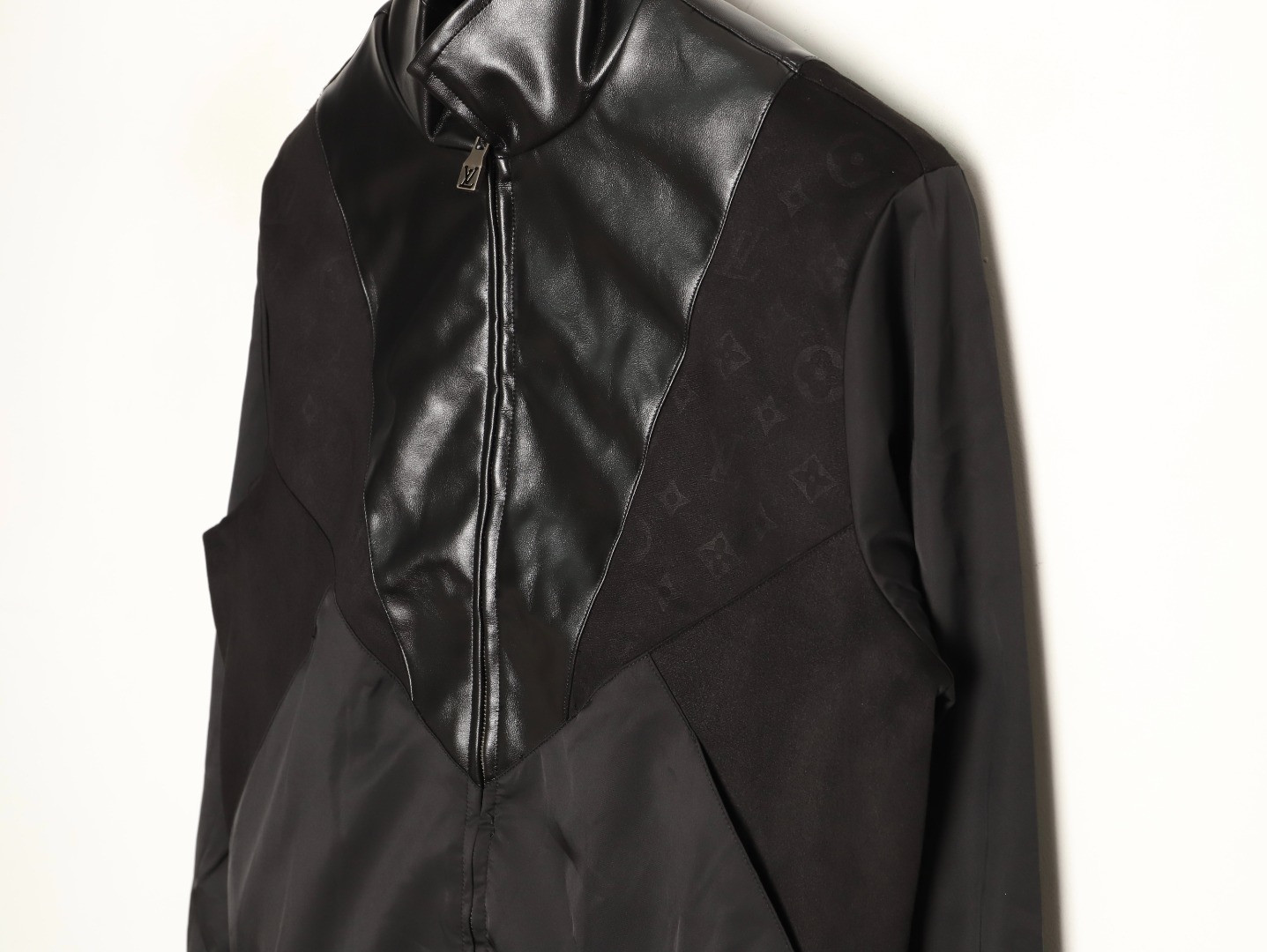 L0vis Vvtt0n 25ss Jacket