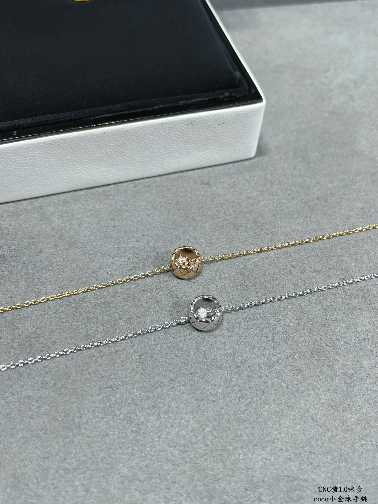 Ch**el Carved D1am0nd-shaped gold bead Bracelet