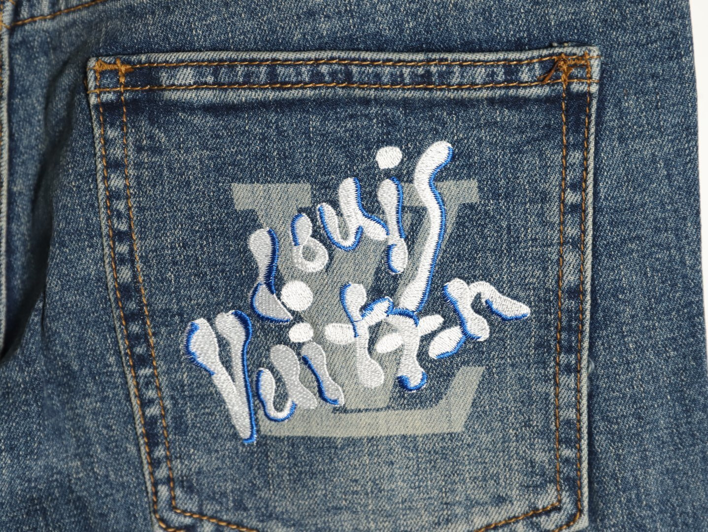 L0vis Vvtt0n Jeans