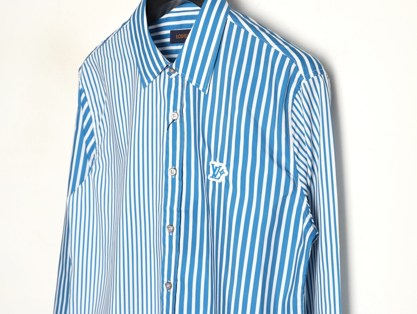 L0vis Vvtt0n LV Shirts