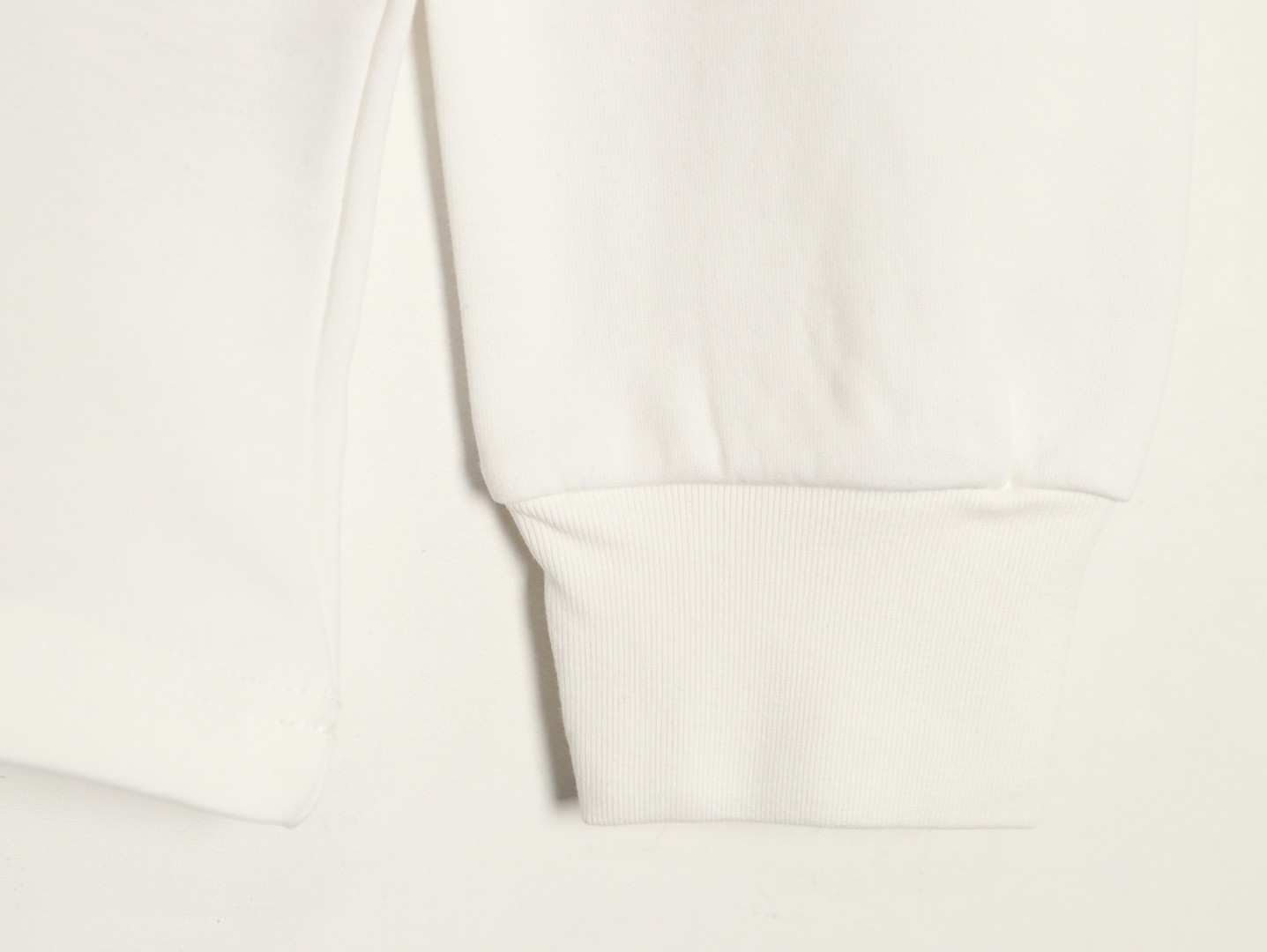 Ch*0me He**ts 25FW Long-sleeved T-shirt