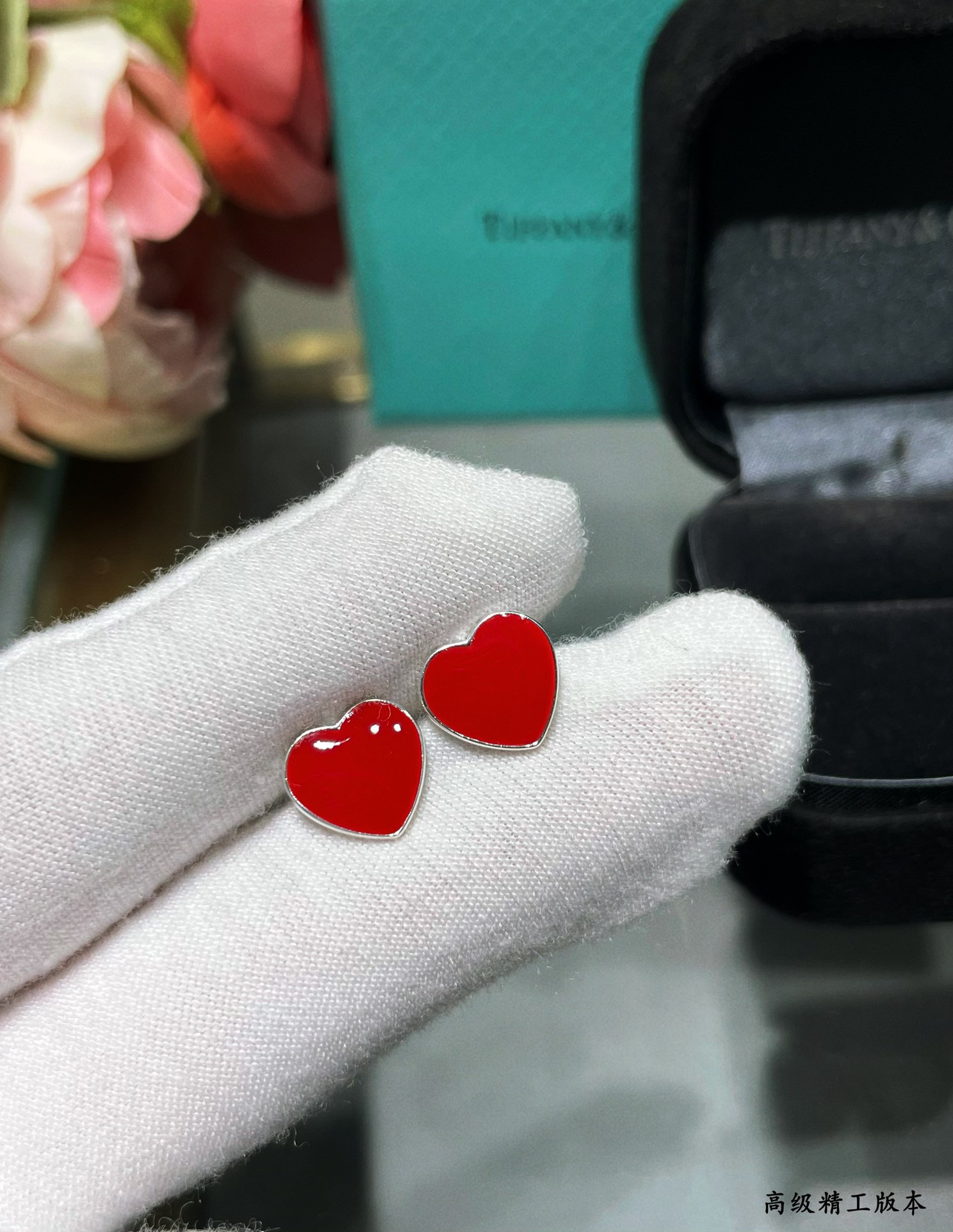 T*f*ny & Co. Heart Stud Earrings Ag925