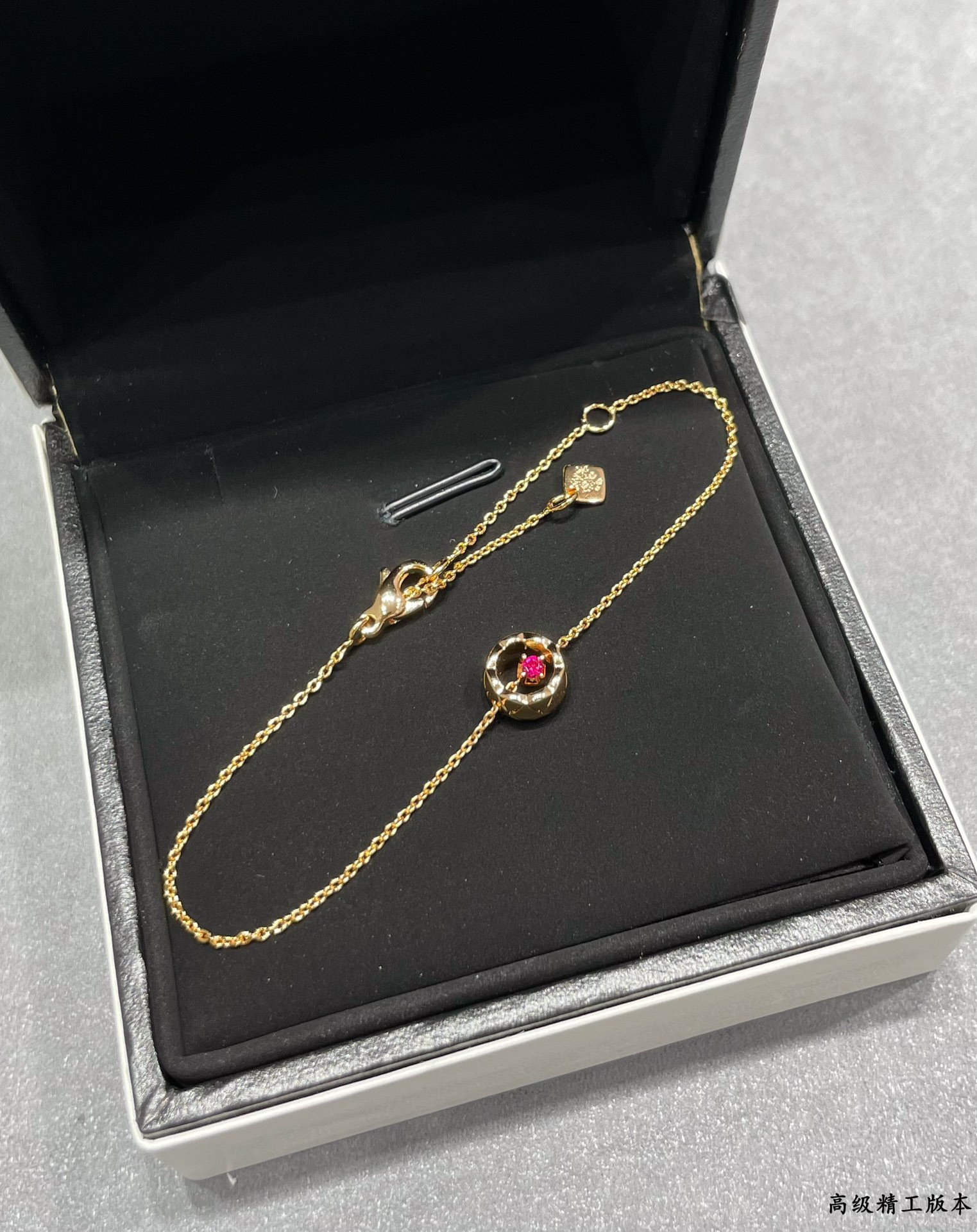 Ch**el Carved D1am0nd-shaped gold bead Bracelet