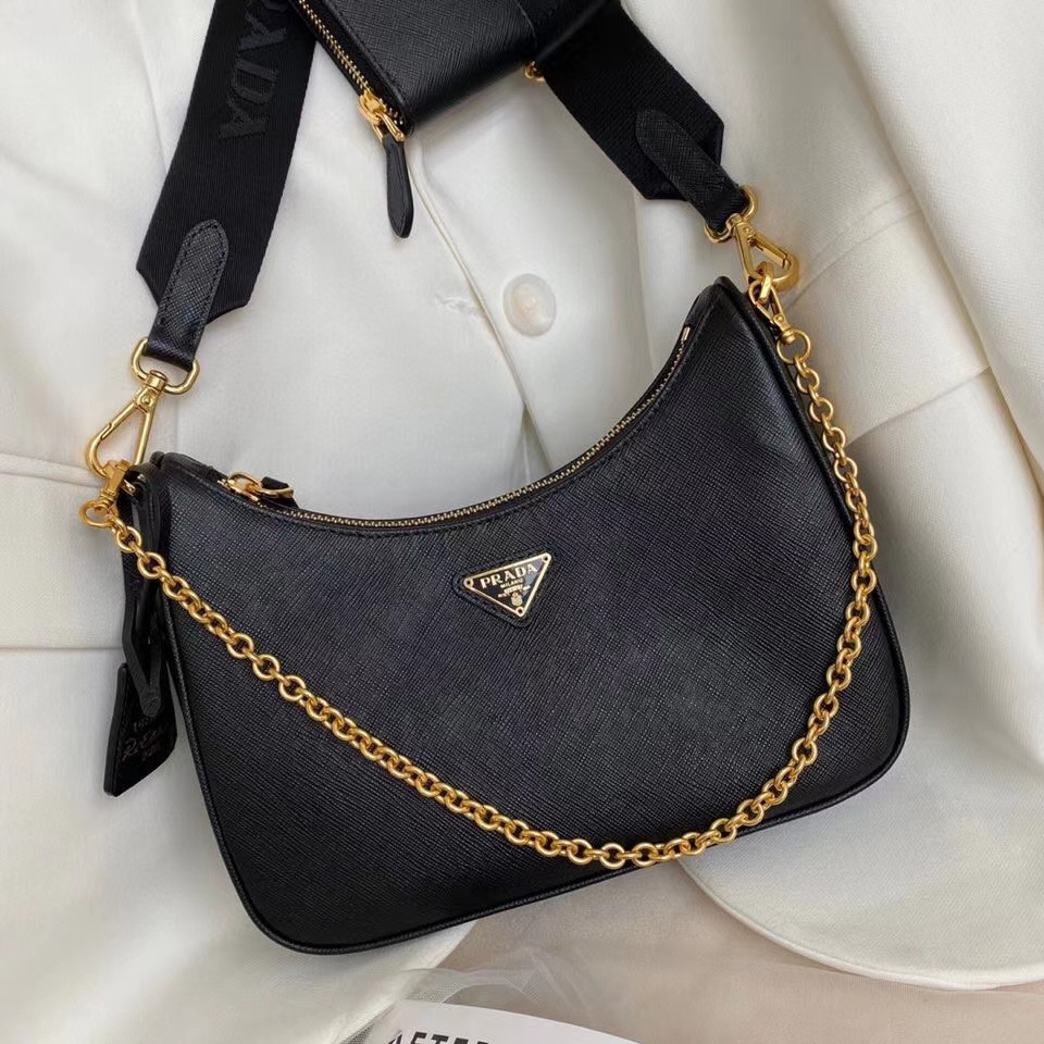 Pra*a HOBO IN LEATHER