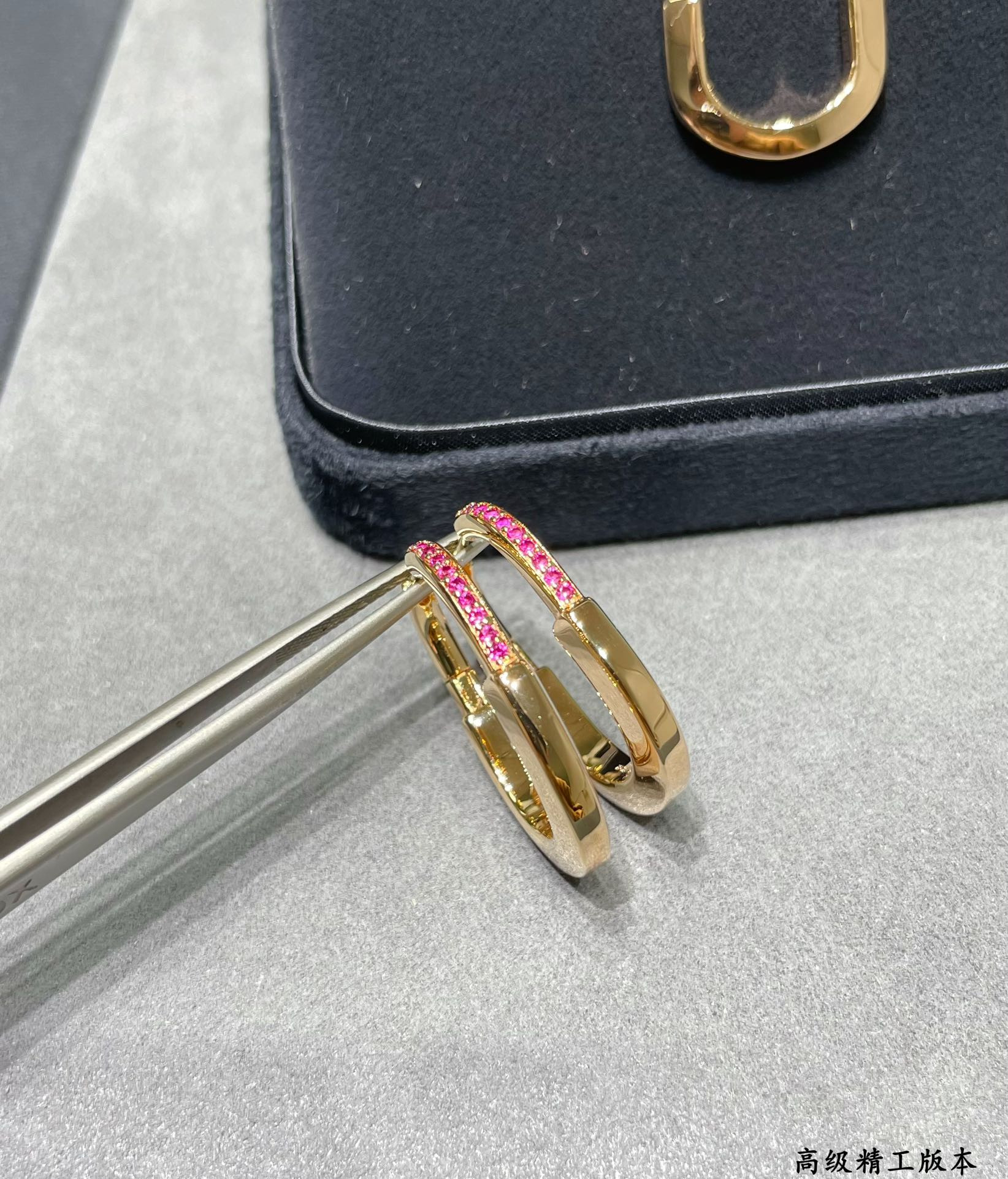 T*f*ny & Co. Medium Pink D1am0nd Lock Earrings