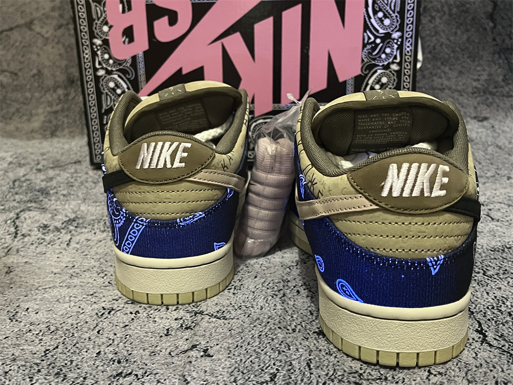 UA TRAVIS SCOTT X DUNK LOW PREMIUM QS SB 