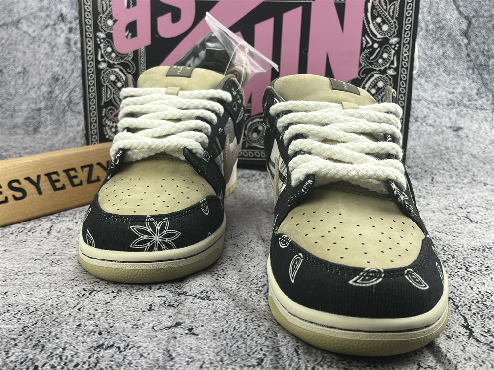 UA TRAVIS SCOTT X DUNK LOW PREMIUM QS SB 
