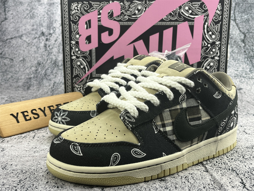 UA TRAVIS SCOTT X DUNK LOW PREMIUM QS SB 
