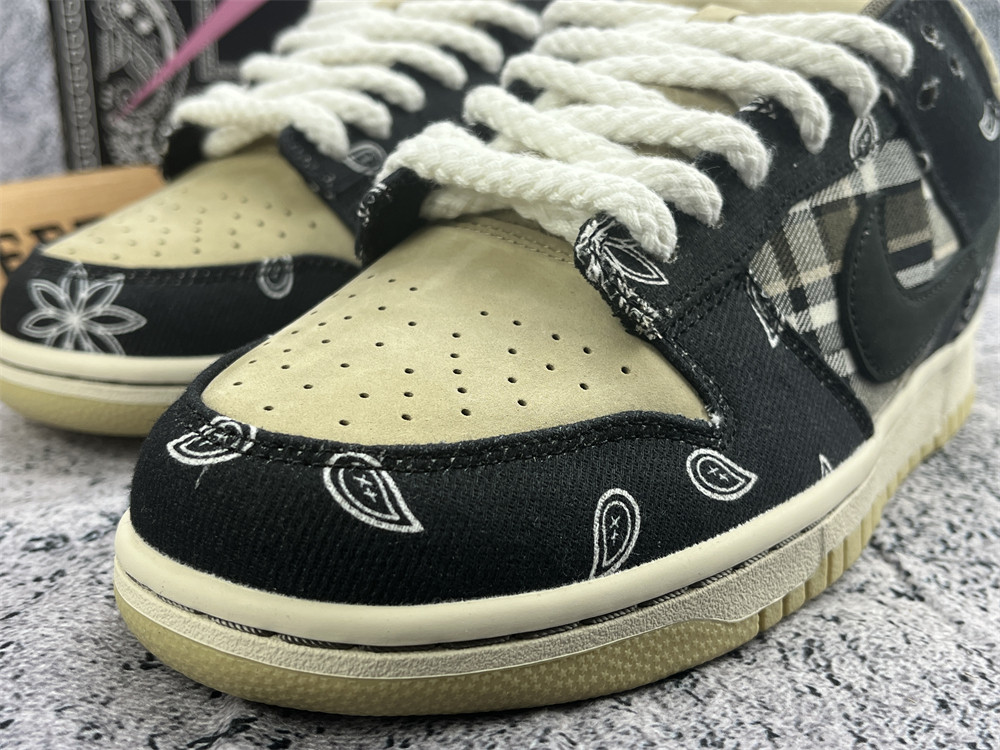 UA TRAVIS SCOTT X DUNK LOW PREMIUM QS SB 