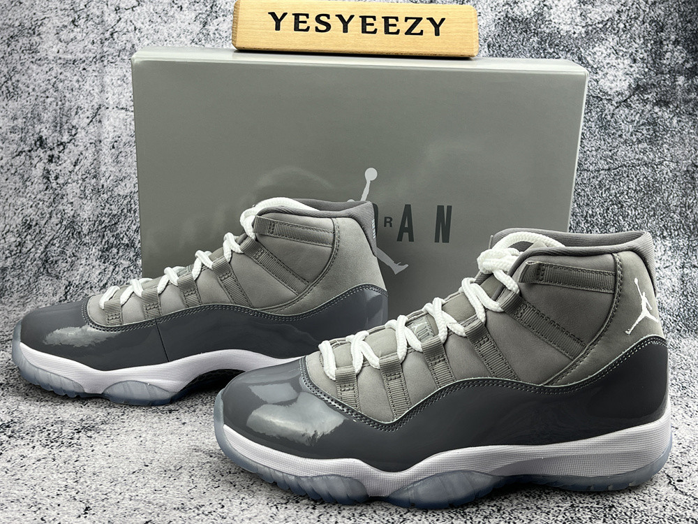 UA AIR JORDAN 11 RETRO 