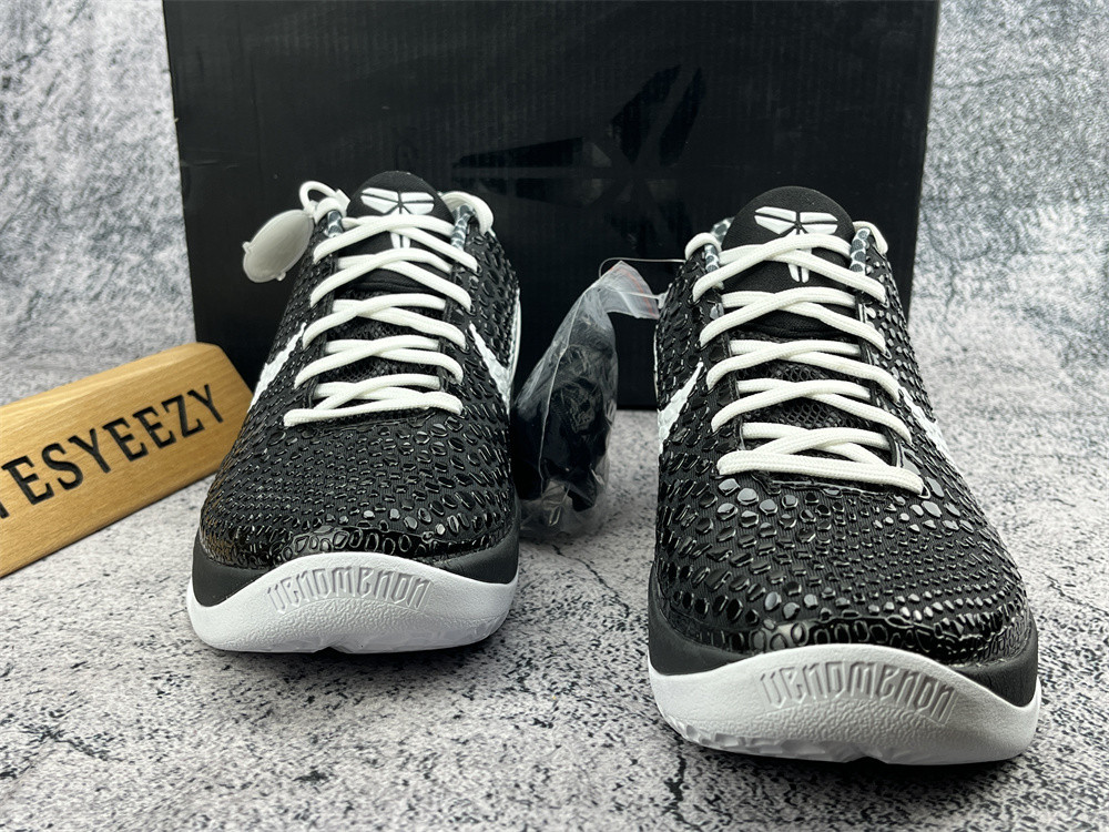 UA NIKE ZOOM KOBE 6 PROTRO 