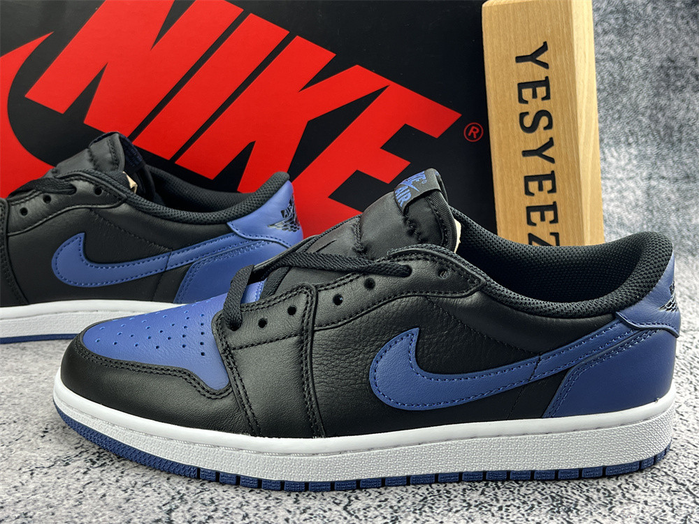 UA WMNS AIR JORDAN 1 RETRO LOW OG 