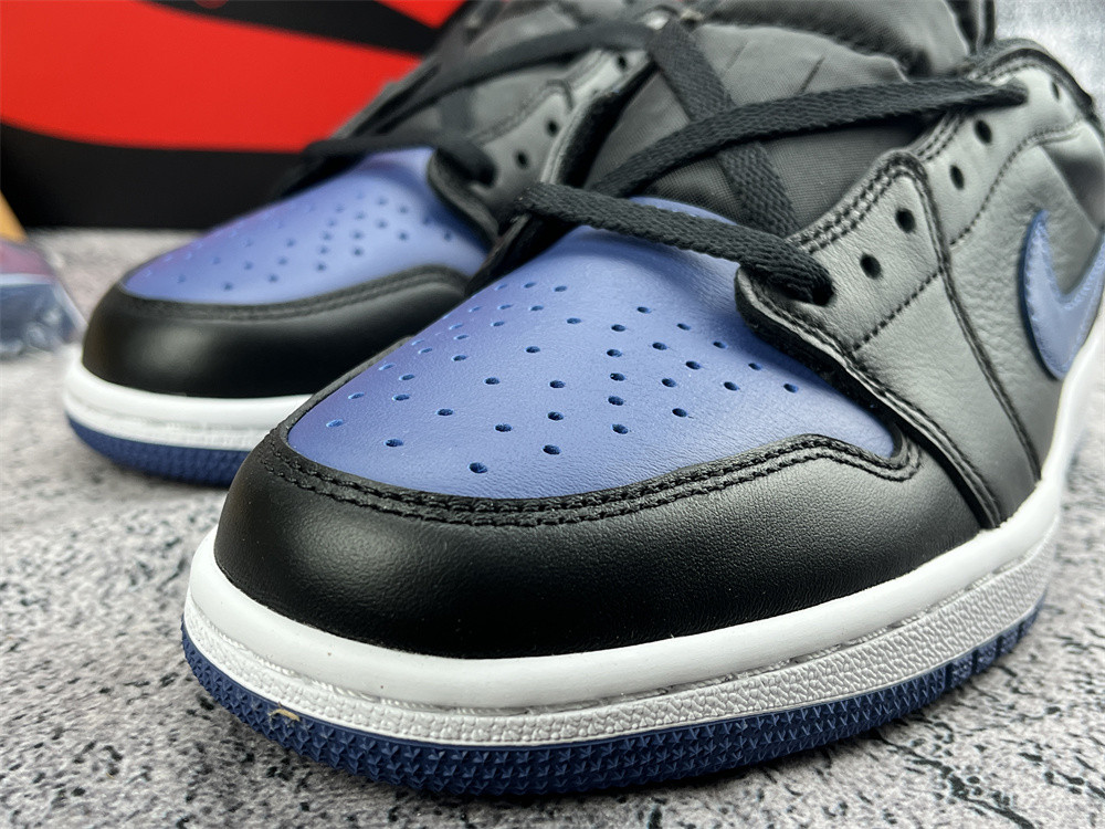 UA WMNS AIR JORDAN 1 RETRO LOW OG 