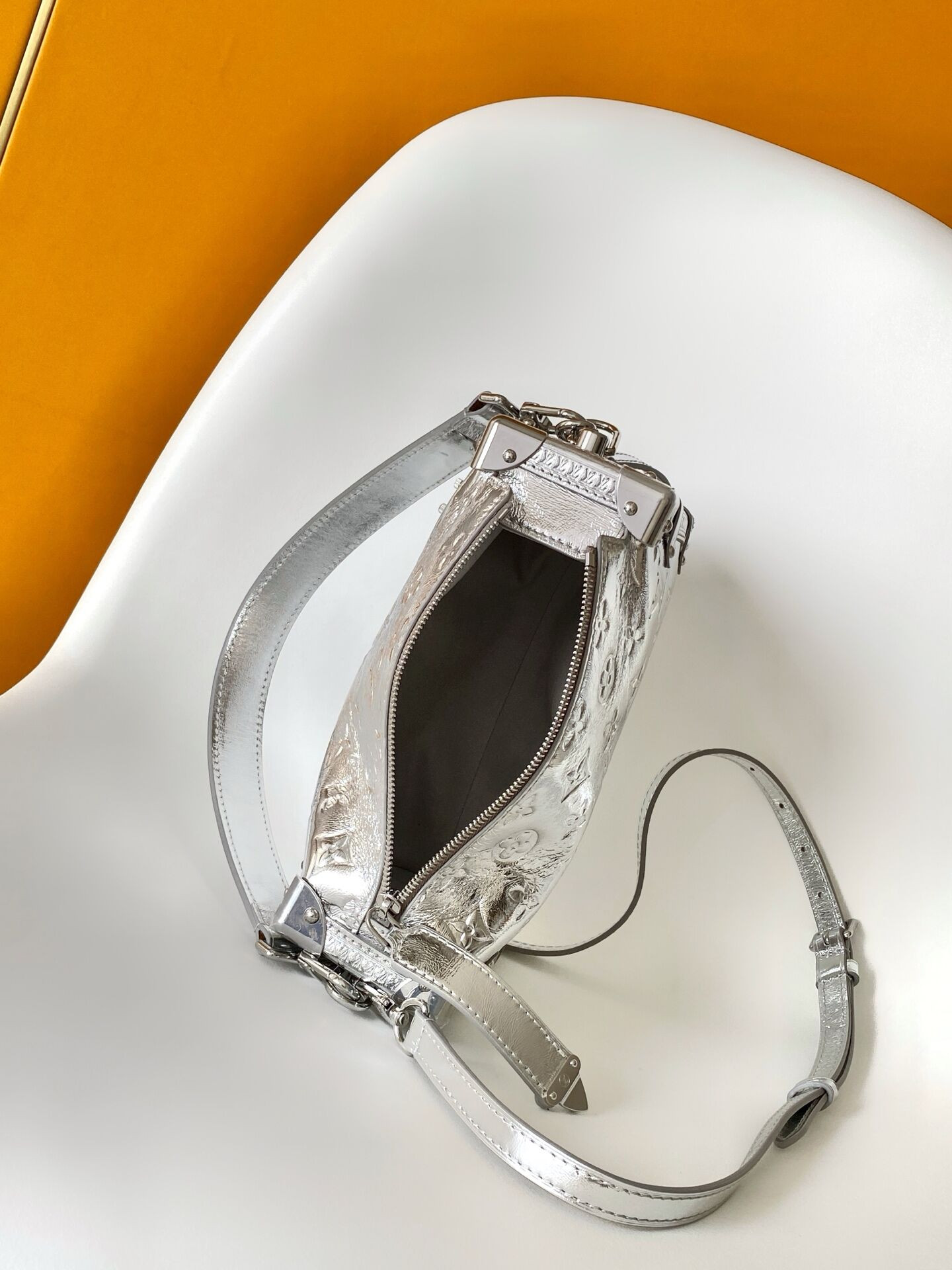 LV Side Trunk MM M26223 23.5x16x8.5cm