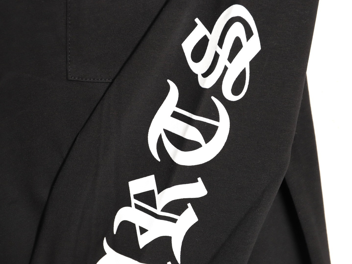 Ch*0me He**ts 25FW Long-sleeved T-shirt