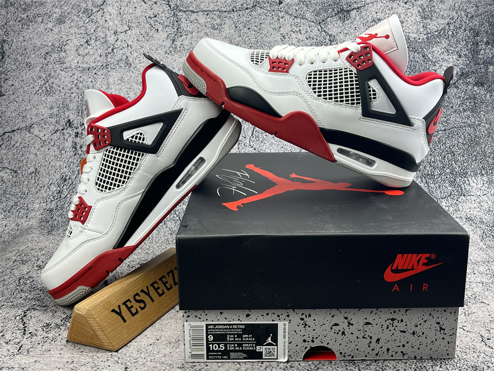 UA AIR JORDAN 4 RETRO OG 