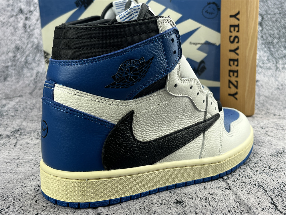 UA FRAGMENT DESIGN X TRAVIS SCOTT X AIR JORDAN 1 RETRO HIGH