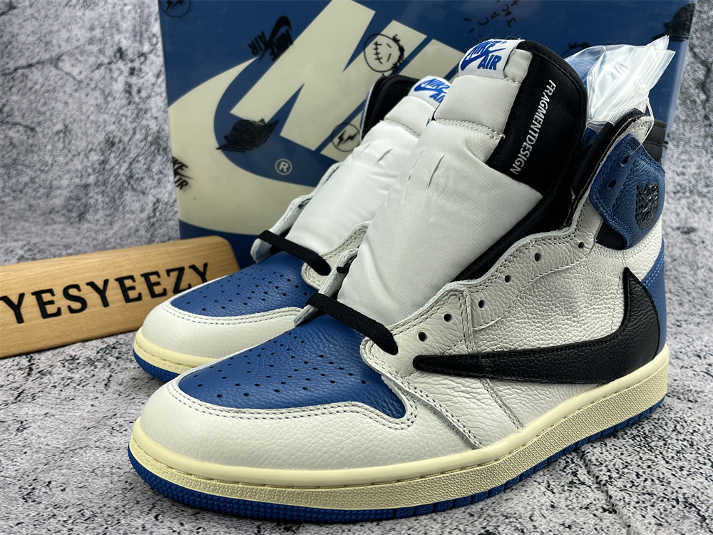 UA FRAGMENT DESIGN X TRAVIS SCOTT X AIR JORDAN 1 RETRO HIGH