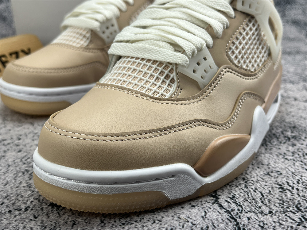 UA WMNS AIR JORDAN 4 RETRO 