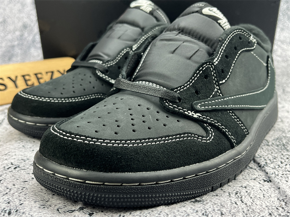 UA TRAVIS SCOTT X AIR JORDAN 1 LOW OG SP 