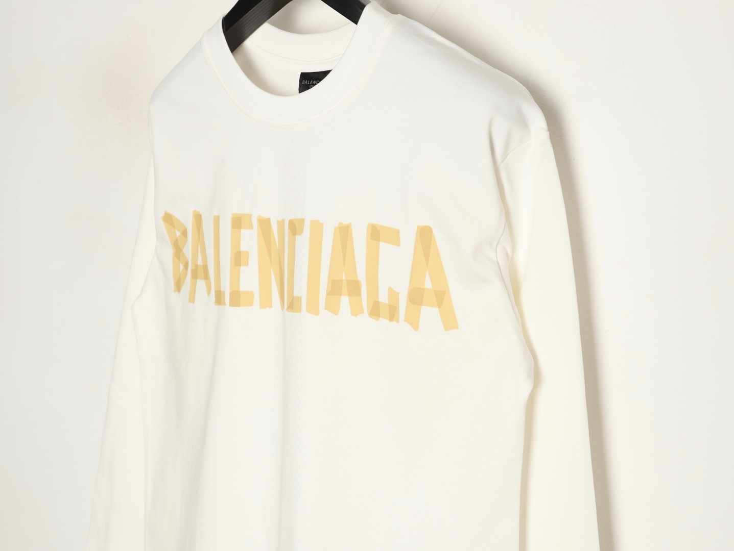 Ba1en*iaga Long-sleeved T-shirt