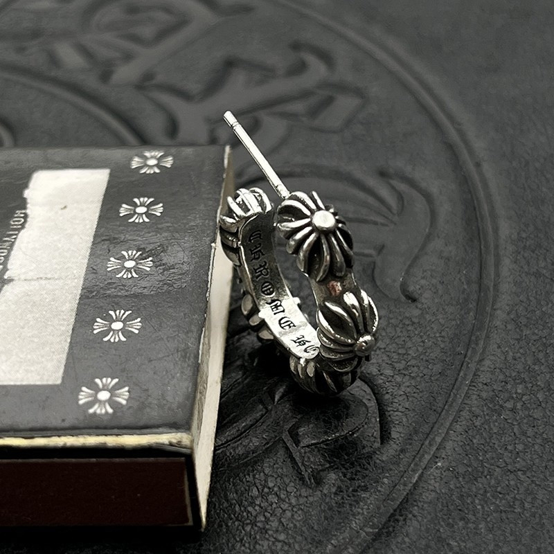 Ch*0me He**ts Earrings