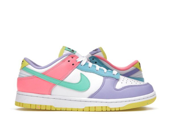 UA WMNS NIKE DUNK LOW SE 'EASTER'