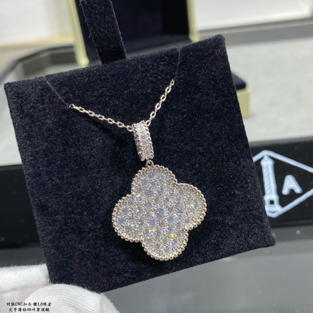 V*n Cl**f & Arpels Large Four Leaf Clover Necklace Diameter approx 2.5cm,Chain length approx 80cm